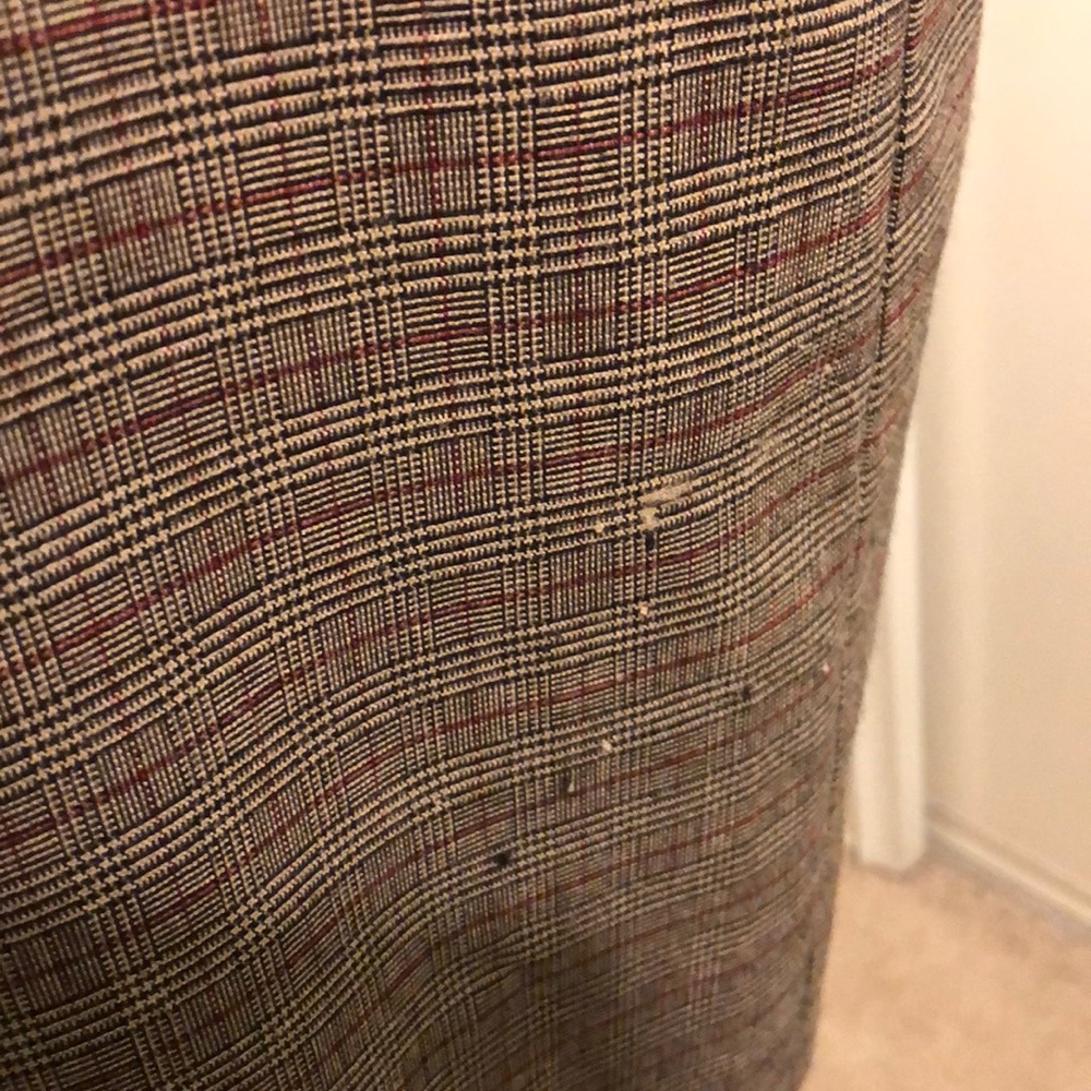 Women’s Skirt - Picture 3 of 6